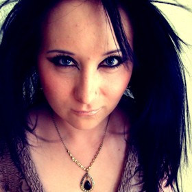 Девушки: Инесса